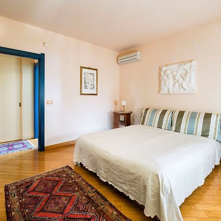 Villa Ghadir Messina Kültér fotó